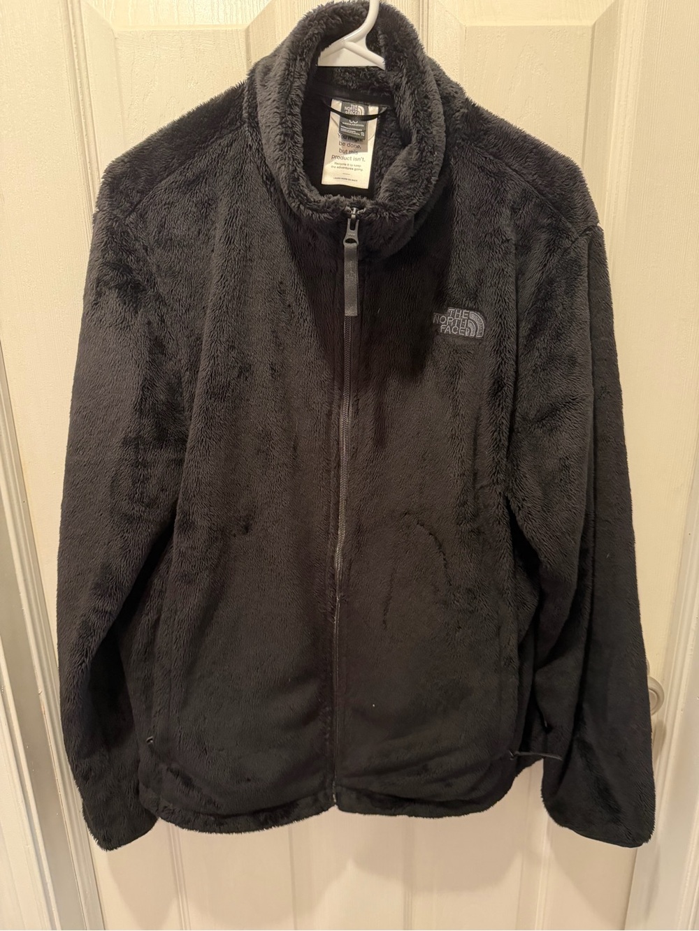 The North Face women’s osito Black Fleece Jacket - Plush Full-Zip